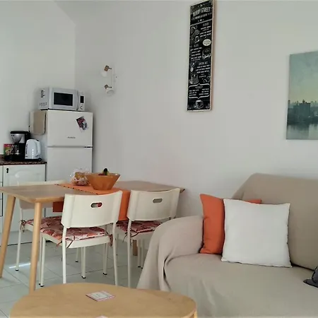 Apartment Tetir In